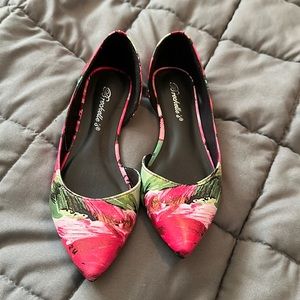 Womens flats